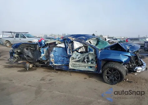 2017 Chevrolet Silverado 1500 1Lt из США, поврежденный, VIN 3GCPCREC5HG163750